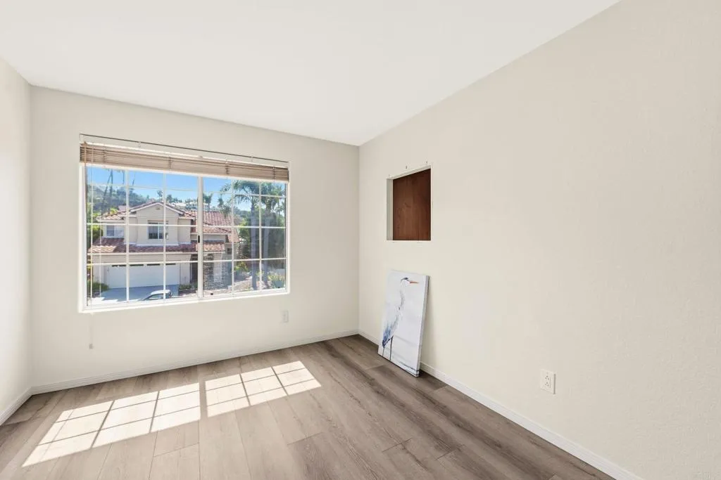 https://cdn.realtyfeed.com/cdn/127/306727435/75c661cda342c444b7a1cab118eb6214.webp