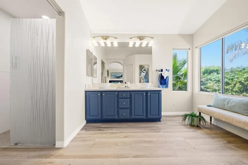 https://cdn.realtyfeed.com/cdn/127/306727435/d4a8a4255f095434bfb60f4cb15aa9d6.webp