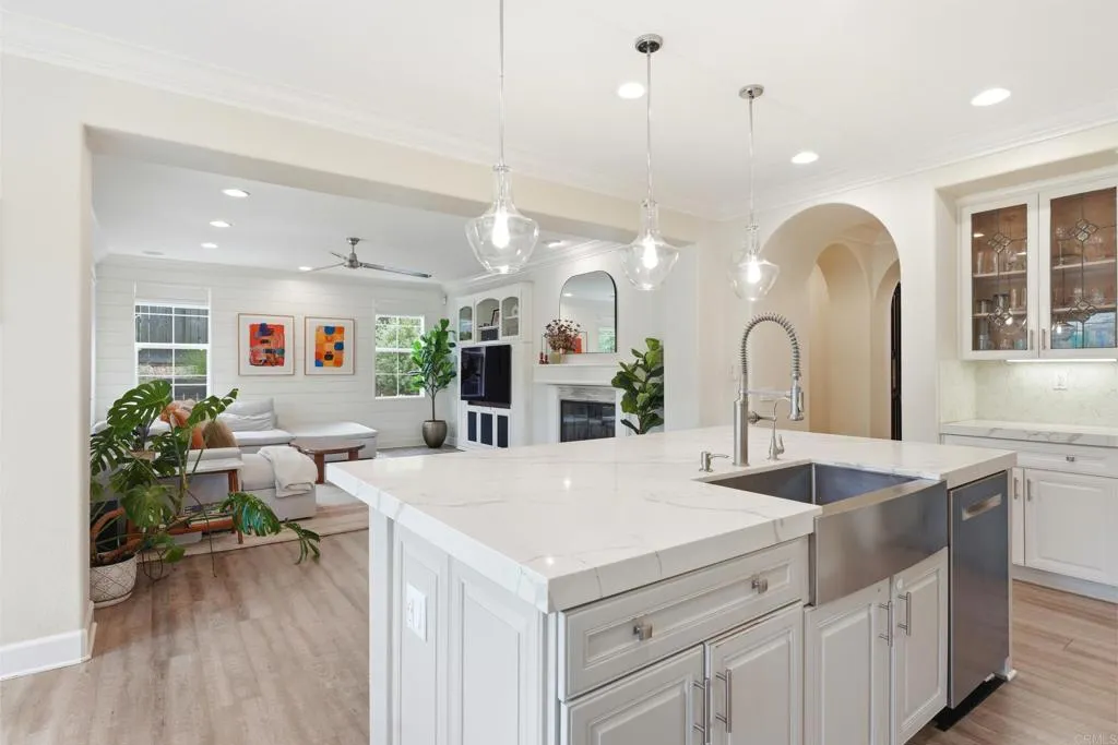 https://cdn.realtyfeed.com/cdn/127/306727448/344254d22f1c7515a5283721ed08a92f.webp