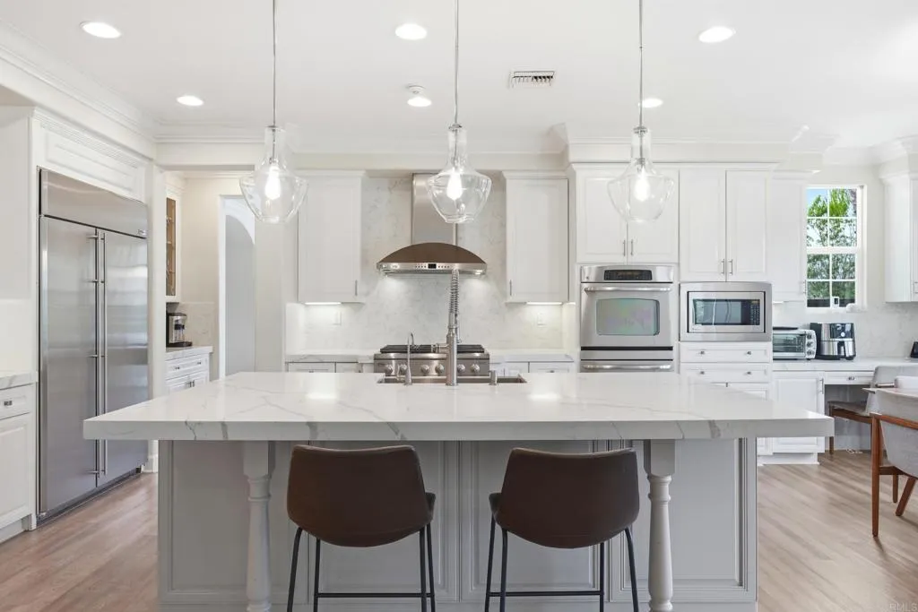 https://cdn.realtyfeed.com/cdn/127/306727448/591ace4d321b9cb2b8e0c79c0bcf4b84.webp