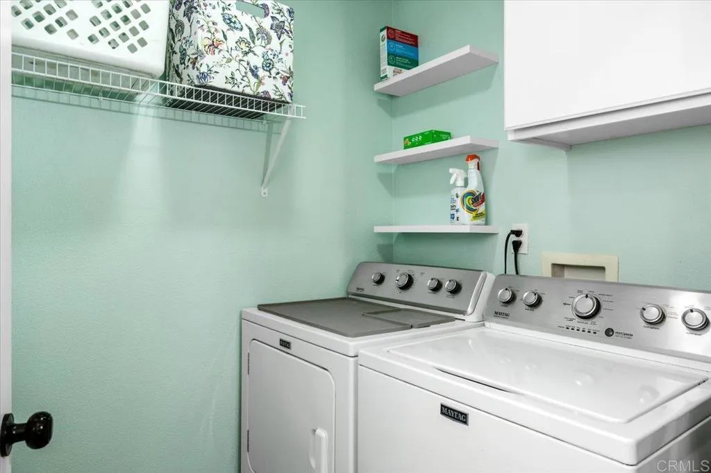 https://cdn.realtyfeed.com/cdn/127/306727453/26fccfc26ea4c3e6bd44448089376bc6.webp