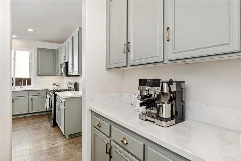 https://cdn.realtyfeed.com/cdn/127/306727453/e33015802b5615168aa2b403e5284f44.webp