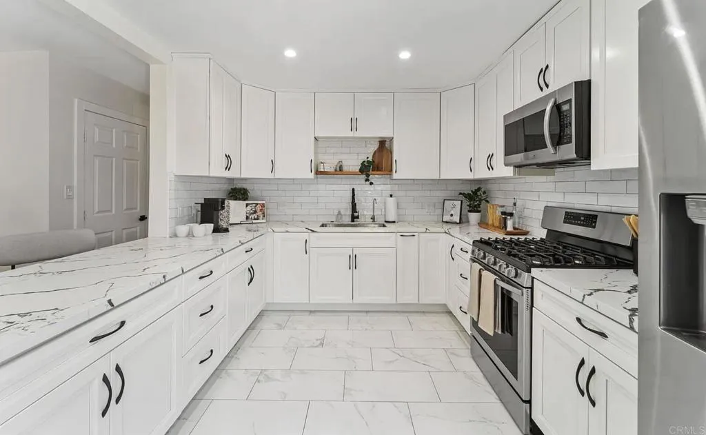 https://cdn.realtyfeed.com/cdn/127/306727501/79bc5c3127677fe335eb7e57cd175650.webp