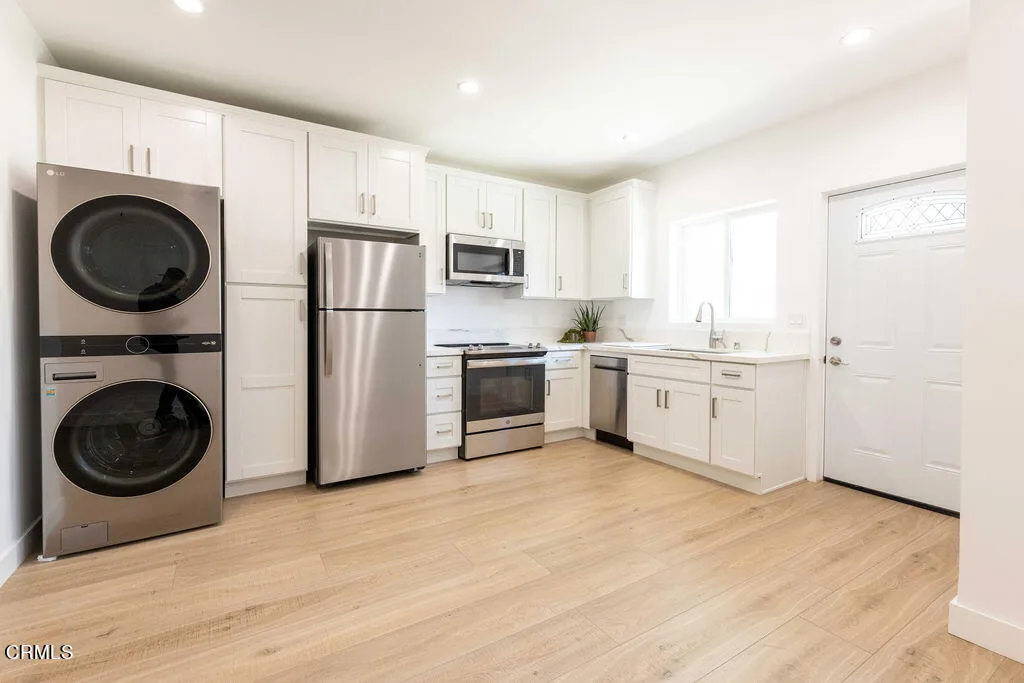5162 Packard Street Unit Adu, Los Angeles, CA 90019 - Photo 3 of 14, Los Angeles, CA