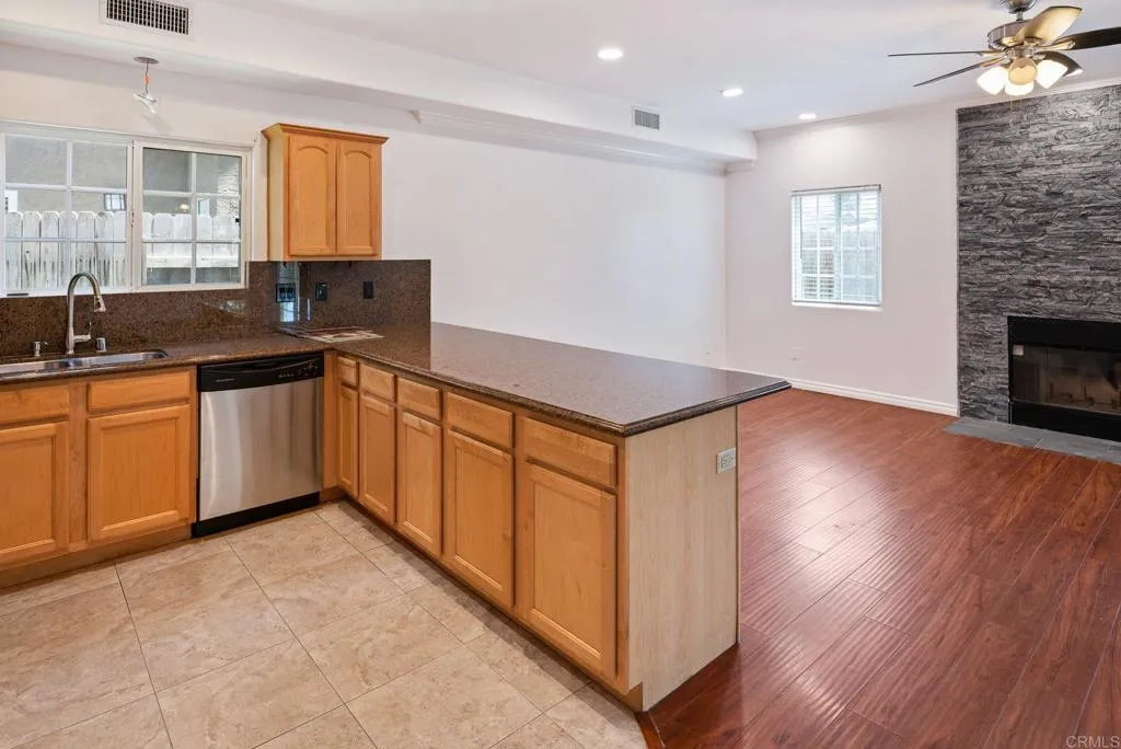 https://cdn.realtyfeed.com/cdn/127/306727528/1bf6e0de3bcc467aee7a11be9eb5d93a.webp