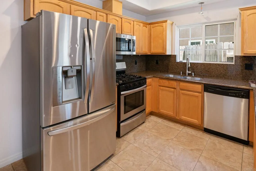 https://cdn.realtyfeed.com/cdn/127/306727528/2111ea56e40b3d6faf0d07efc23e63ae.webp