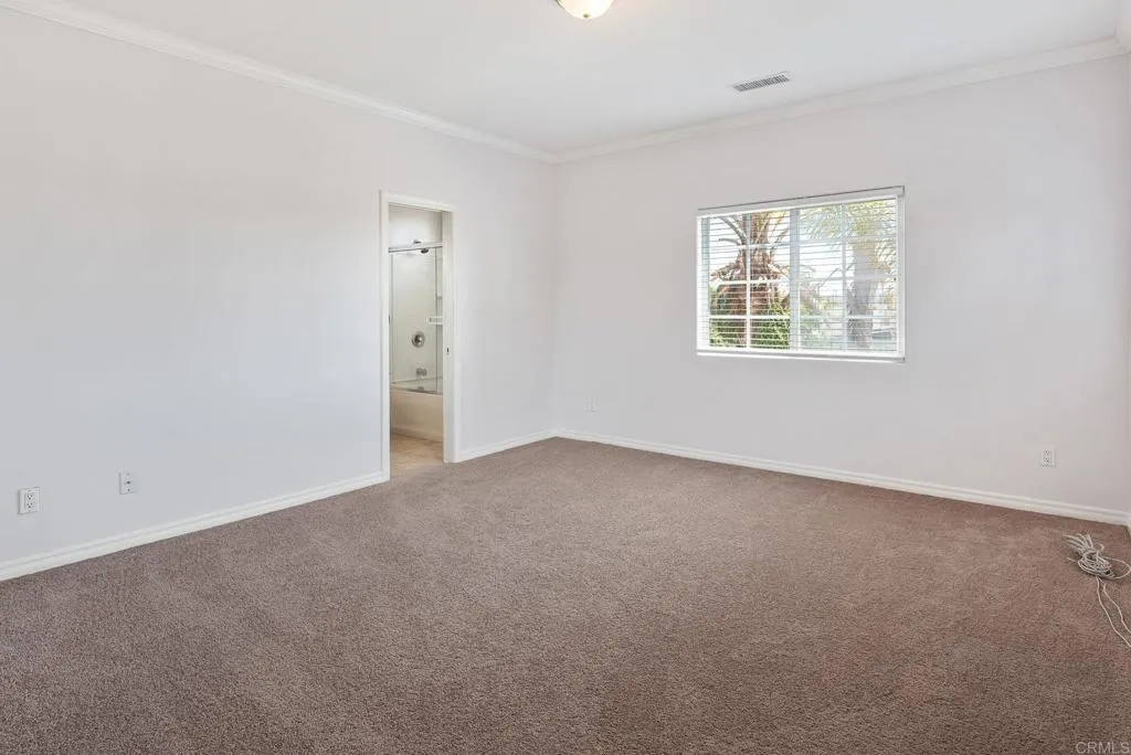 https://cdn.realtyfeed.com/cdn/127/306727528/4c3e4ab0ad133653bb588eeeb6a0b6d4.webp