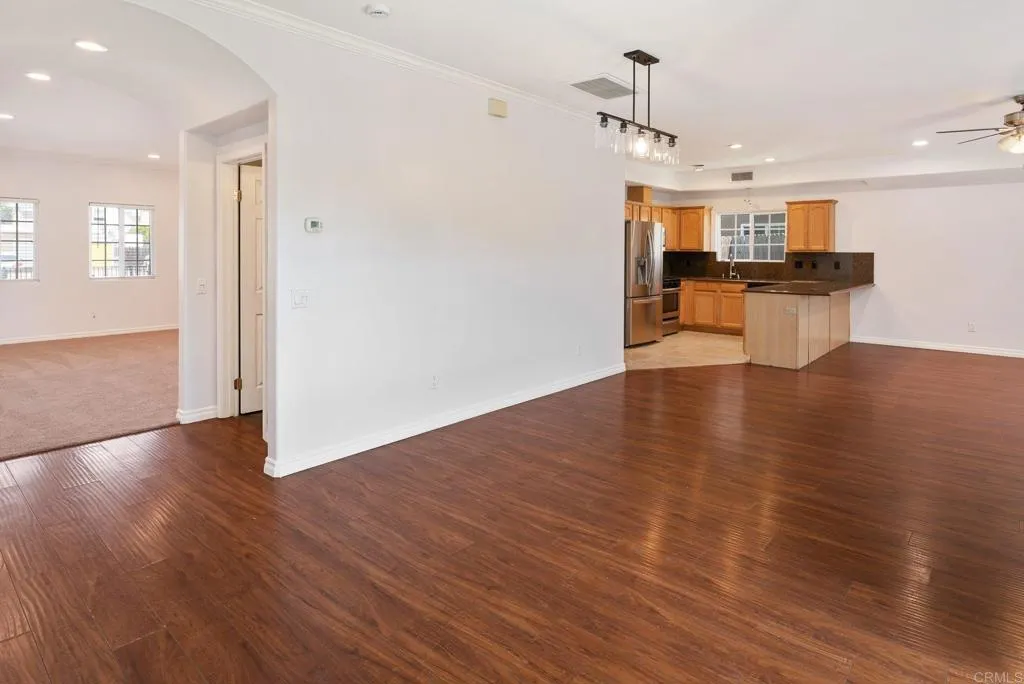 https://cdn.realtyfeed.com/cdn/127/306727528/5d1186cf40ad110862e8f062e6a18e5c.webp