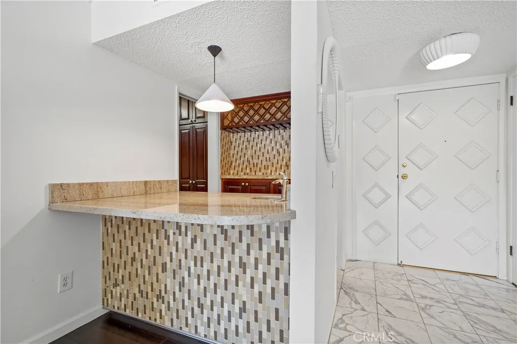 5330 Lindley Unit 209, Encino, CA 91316 - Photo 5 of 53, Encino, CA