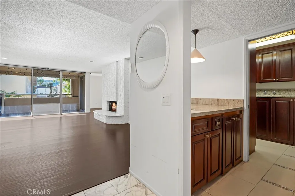 5330 Lindley Unit 209, Encino, CA 91316 - Photo 4 of 53, Encino, CA
