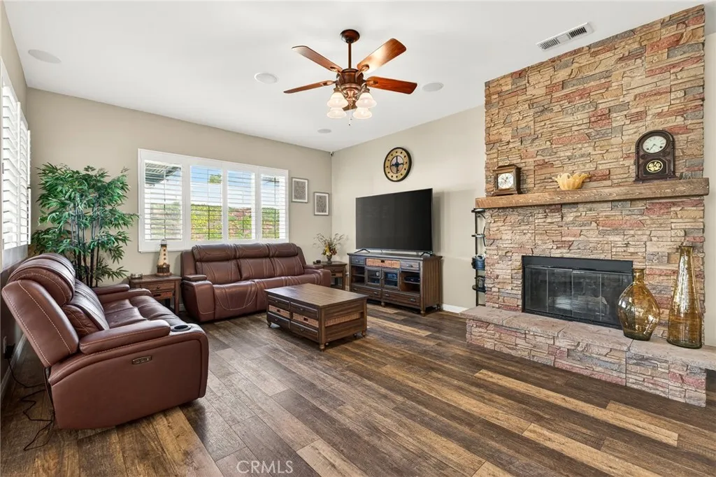 1710 Reyes, Beaumont, CA 92223 - Photo 5 of 34, Beaumont, CA