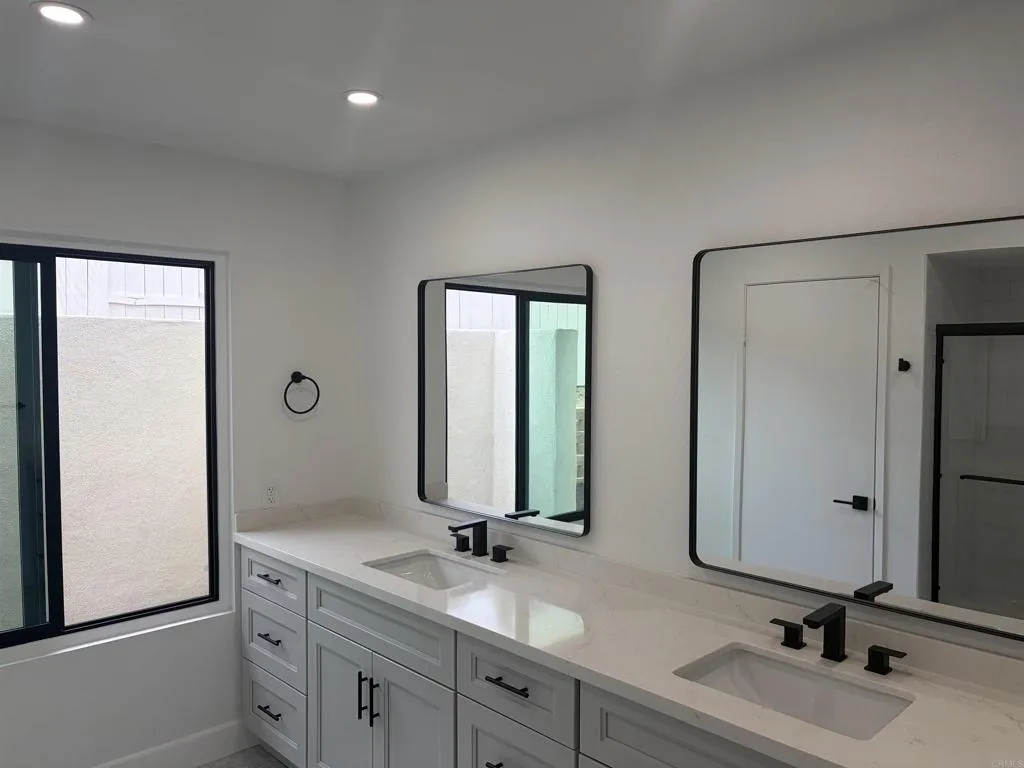 https://cdn.realtyfeed.com/cdn/127/306727545/c6bf8bbd3957cf41f745ae6e6a0349ea.webp