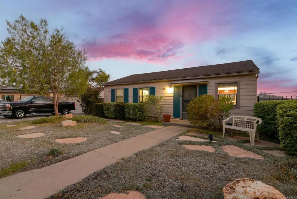 https://cdn.realtyfeed.com/cdn/127/306727556/17d45e44b1783890432b8b3f65de2c09.webp