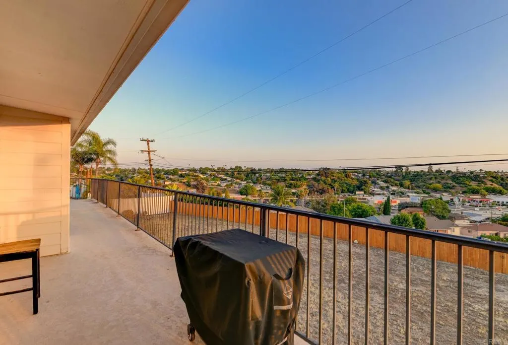 https://cdn.realtyfeed.com/cdn/127/306727556/3622f0c02af41589048bb601096af138.webp