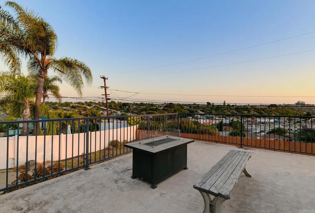 https://cdn.realtyfeed.com/cdn/127/306727556/8e10e1dc2aa2145b4ac6b30a332a9d0e.webp