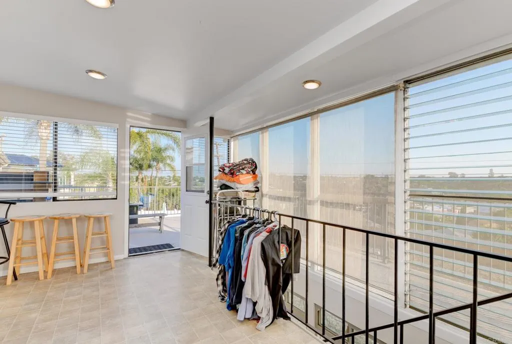 https://cdn.realtyfeed.com/cdn/127/306727556/bec0fb662550d49038aab1334a726677.webp