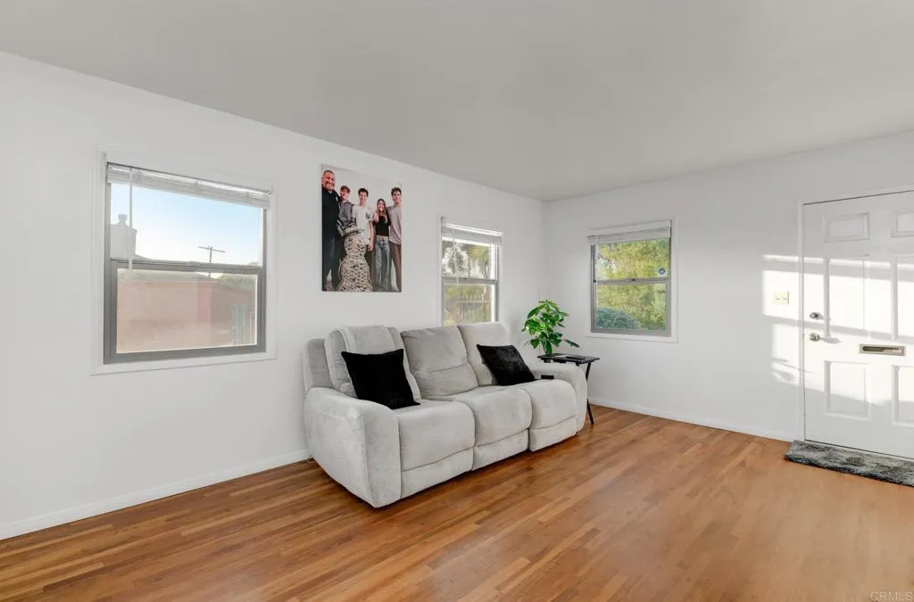 https://cdn.realtyfeed.com/cdn/127/306727556/c29a7bb1075203d876f477531d9fcec5.webp