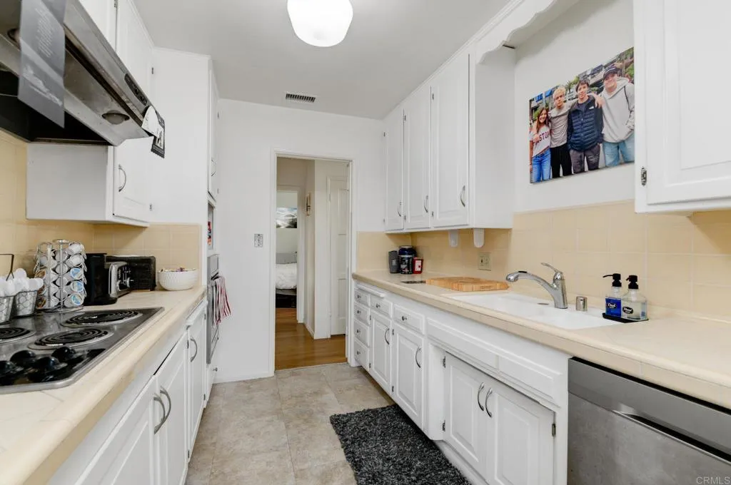 https://cdn.realtyfeed.com/cdn/127/306727556/cb1f838d8fdf3ae567de002d7e323f8d.webp