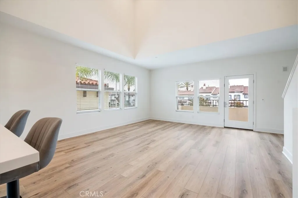 Photo #9: PT26113975 Listing: Photo #9