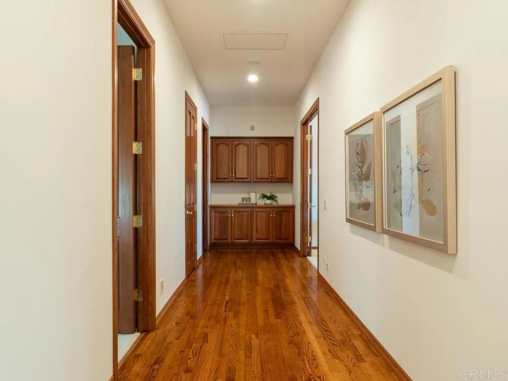 https://cdn.realtyfeed.com/cdn/127/306727647/2d74186ce03e76f857e01ea862a3abd0.webp