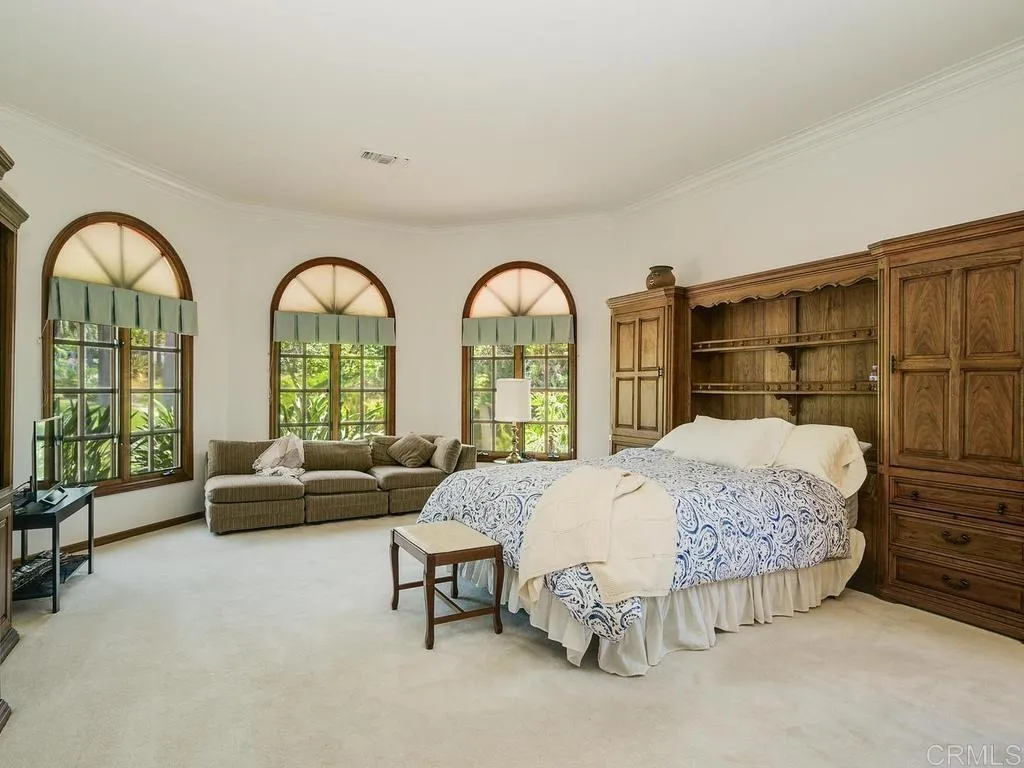 https://cdn.realtyfeed.com/cdn/127/306727647/43d5afa1551f6c7126dbc05220de3891.webp