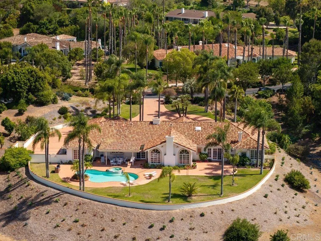 https://cdn.realtyfeed.com/cdn/127/306727647/80fd437bb97684f5713fea5d2f9991e0.webp