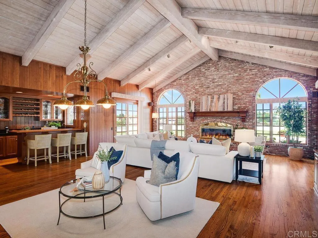 https://cdn.realtyfeed.com/cdn/127/306727647/967bb0399c3fdfb9002a1798a16bcd19.webp