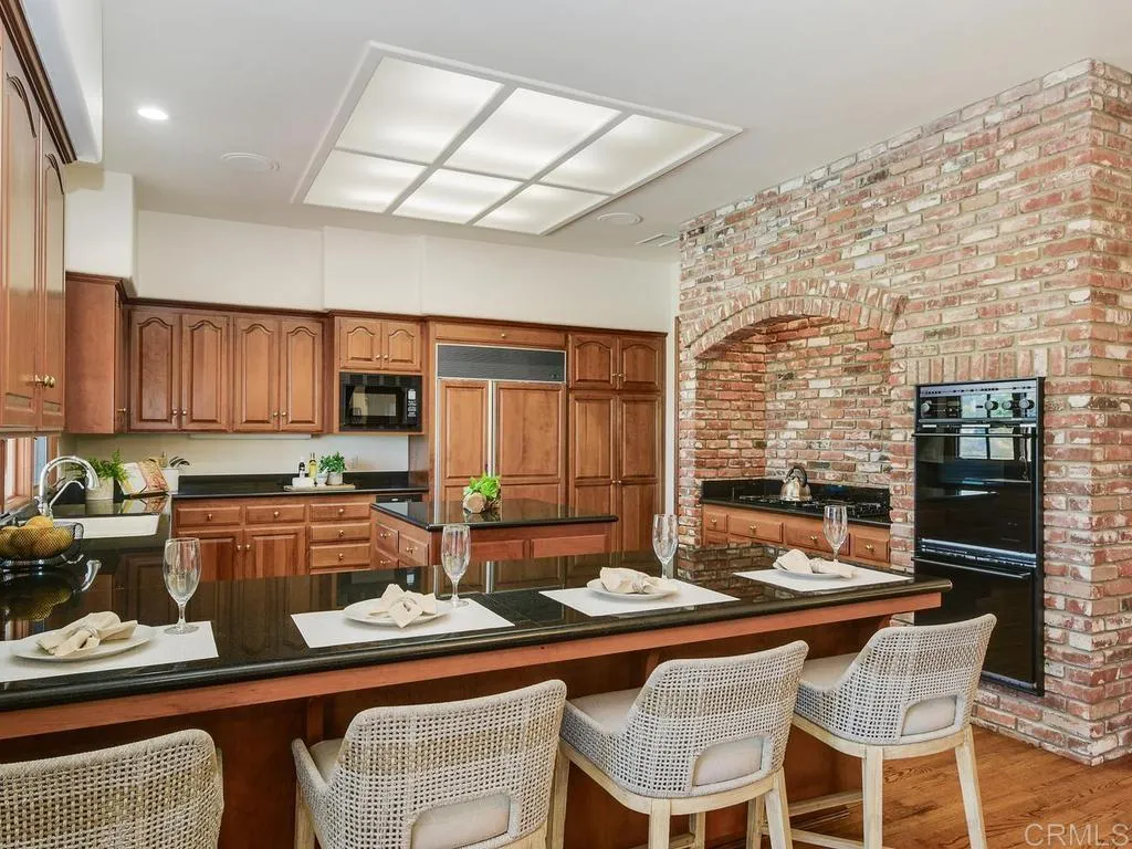 https://cdn.realtyfeed.com/cdn/127/306727647/cd23f2017a8340f8db61d7f3350f1f97.webp
