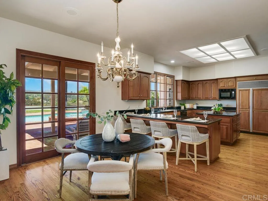 https://cdn.realtyfeed.com/cdn/127/306727647/d003f165d318ffad42c4a4ea663d09c6.webp