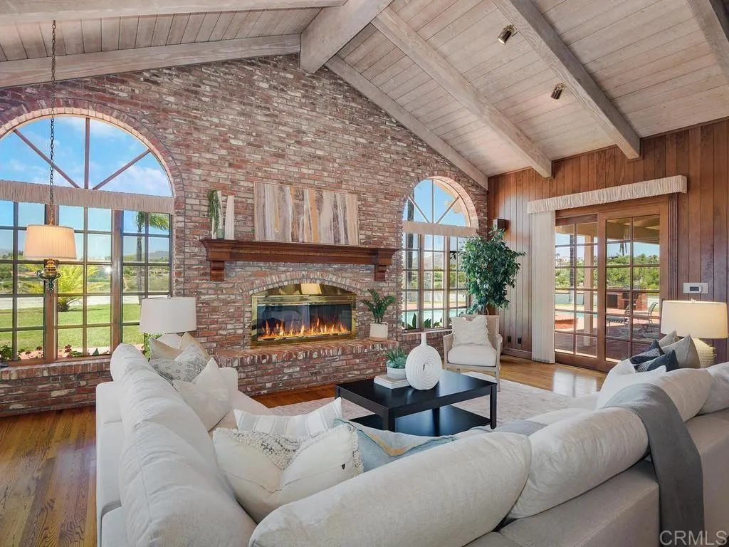 https://cdn.realtyfeed.com/cdn/127/306727647/e3ceaef342b852501b45d3b9ce28b488.webp