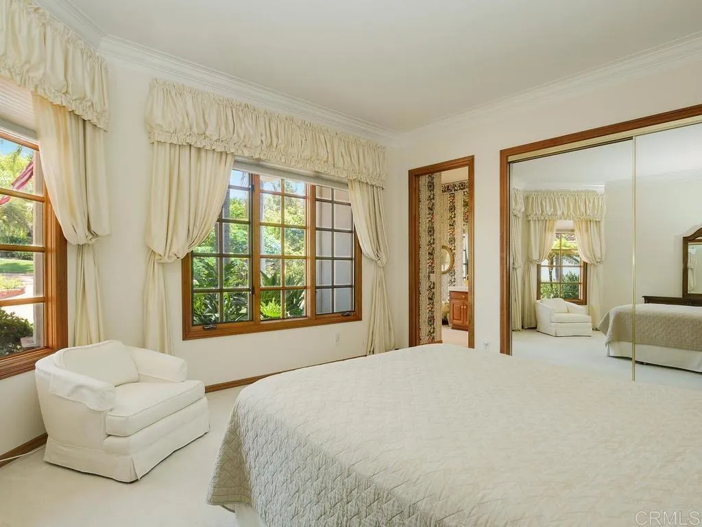 https://cdn.realtyfeed.com/cdn/127/306727647/fac3efef2c7f003bce69177ff2846f6b.webp
