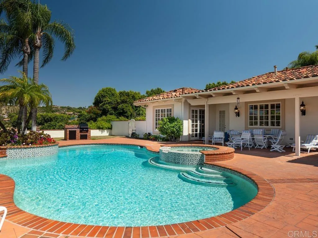 https://cdn.realtyfeed.com/cdn/127/306727647/fb1986880c2fb442a8ede1b1d4340a71.webp