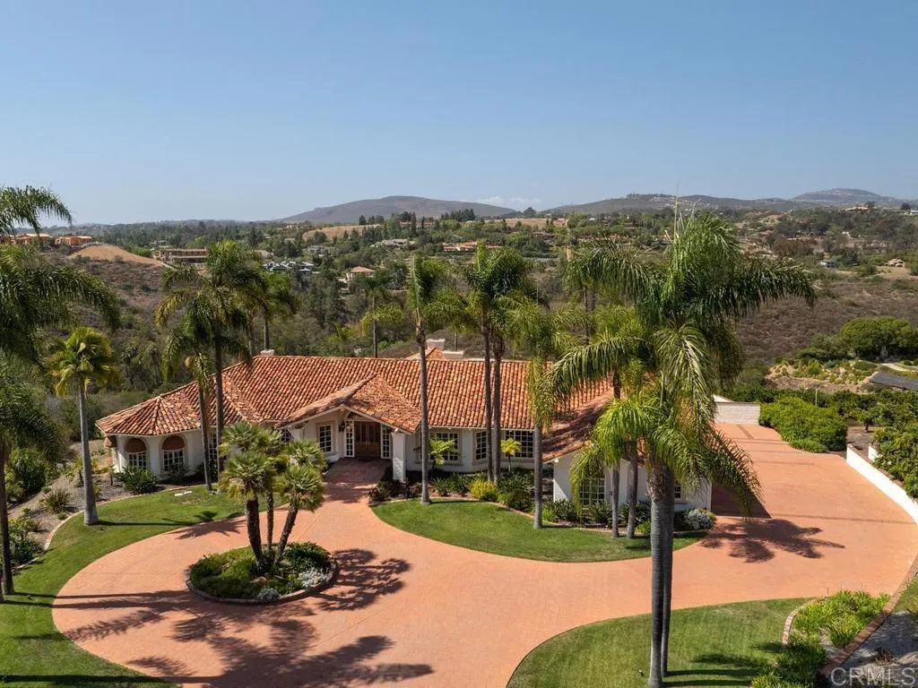 https://cdn.realtyfeed.com/cdn/127/306727647/fcb8ee5d4ae1539268ba367c65ffb262.webp