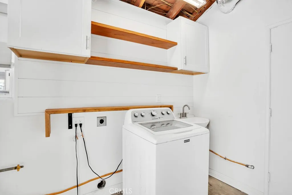 https://cdn.realtyfeed.com/cdn/127/306727676/3c09a89aa0a00d0659ad2e5b56929ba2.webp