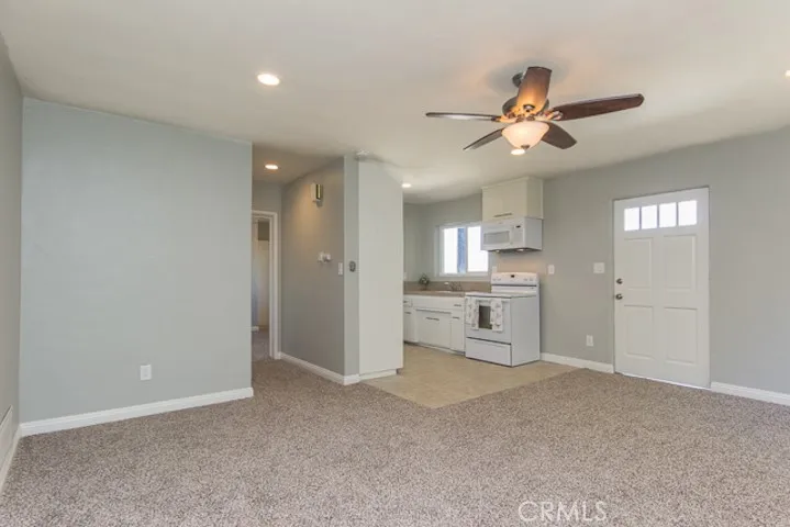 https://cdn.realtyfeed.com/cdn/127/306727676/5aa946c1b52baf5996607ef2ccec3ae2.webp