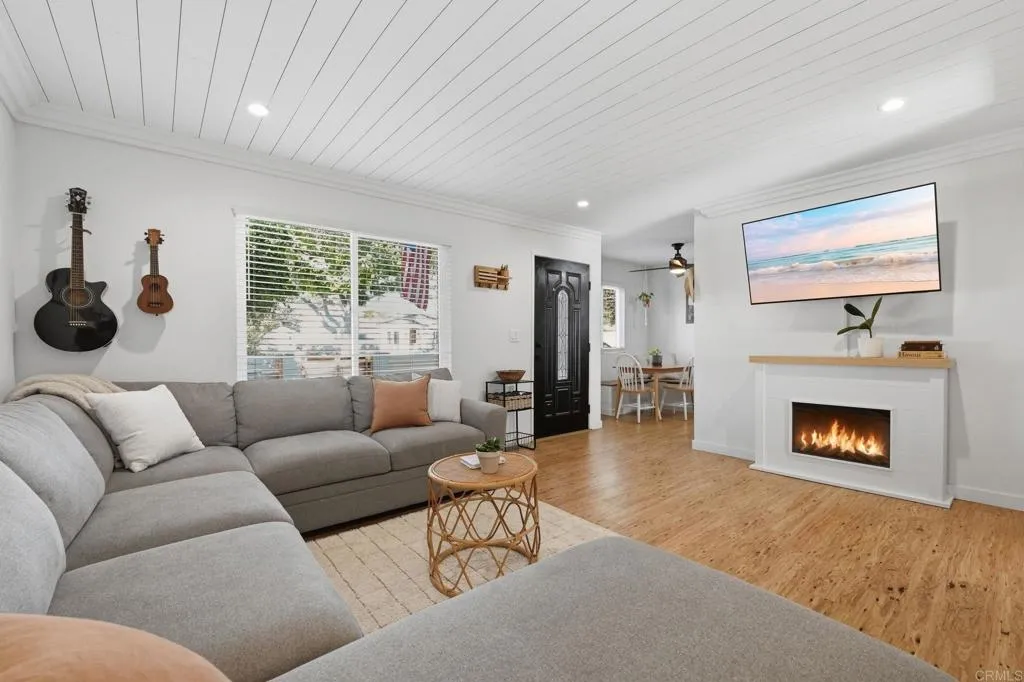 https://cdn.realtyfeed.com/cdn/127/306727773/17372487558f48c3ab1c03b622197151.webp