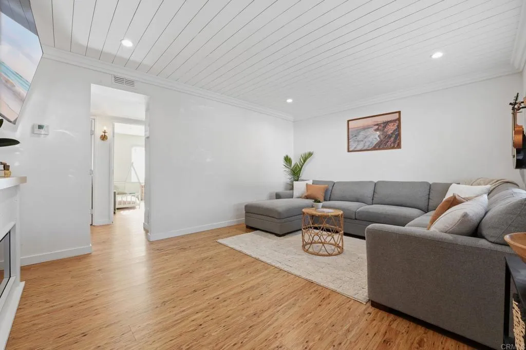 https://cdn.realtyfeed.com/cdn/127/306727773/21e02eb30f9bdea4732fa89638c7f11c.webp