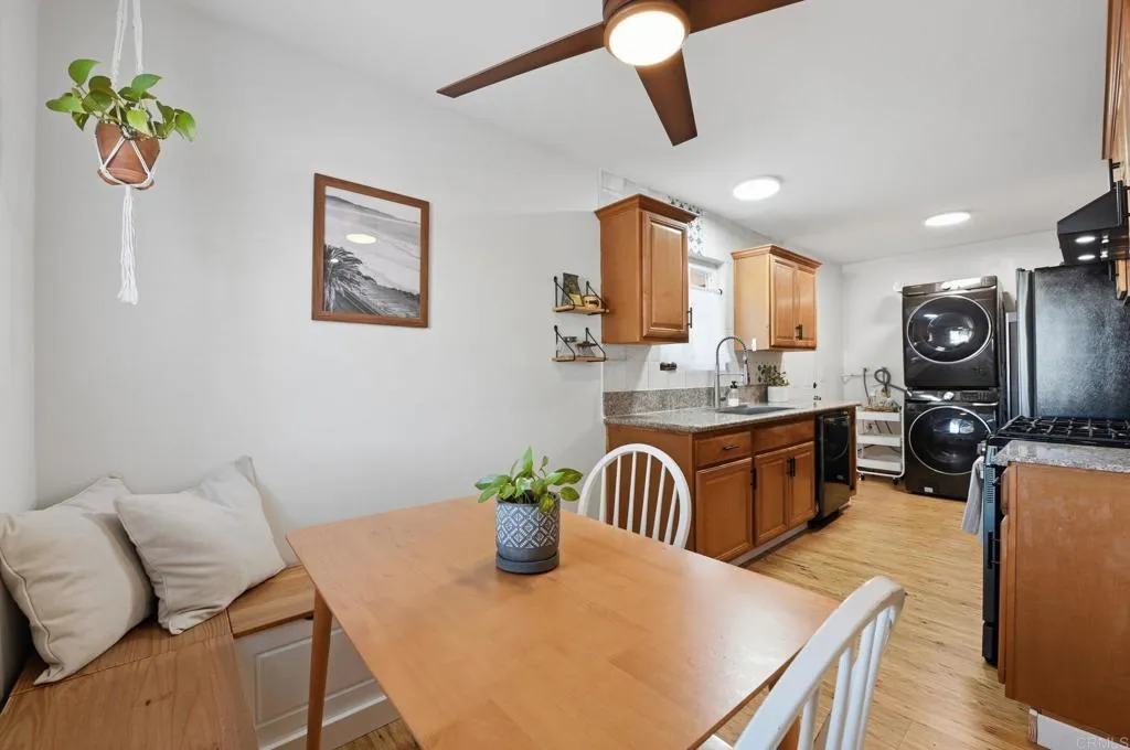 https://cdn.realtyfeed.com/cdn/127/306727773/e159d3aa2df71360982c8c5b35feb3d8.webp