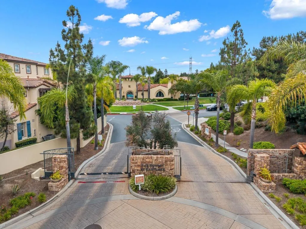 https://cdn.realtyfeed.com/cdn/127/306727786/054efeaf526fa7c3f4cc3ad5b0295bba.webp