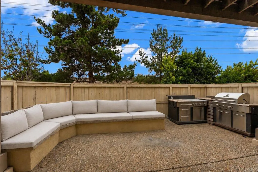 https://cdn.realtyfeed.com/cdn/127/306727786/0c1f7f5d7defd2c7b93f4438bf1e8589.webp