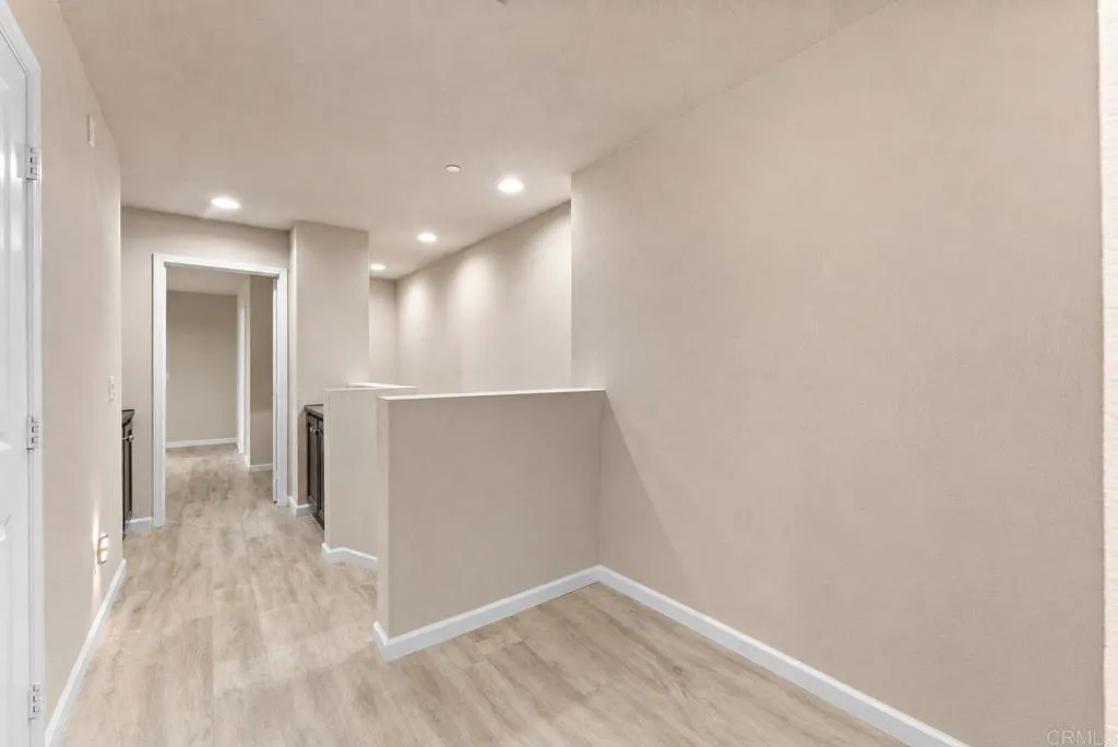 https://cdn.realtyfeed.com/cdn/127/306727786/860ab44572a4a111b41af2bd27be34ad.webp