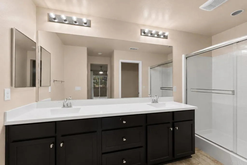https://cdn.realtyfeed.com/cdn/127/306727786/d87c97d500ee7737779629d2d3f8d4cb.webp