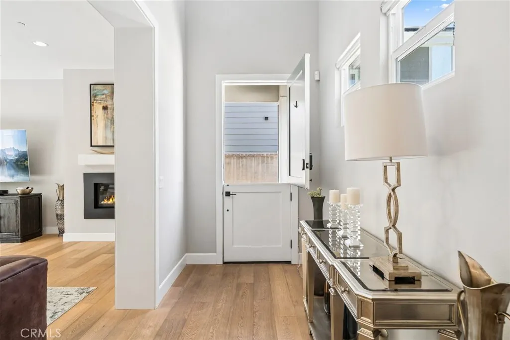 268 Palmer St, Costa Mesa, CA 92627 - Photo 4 of 20, Costa Mesa, CA