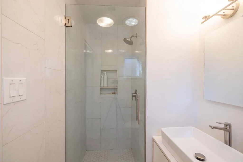 https://cdn.realtyfeed.com/cdn/127/306728060/343cfae20e6b4f4d2fee7bdd43e32739.webp