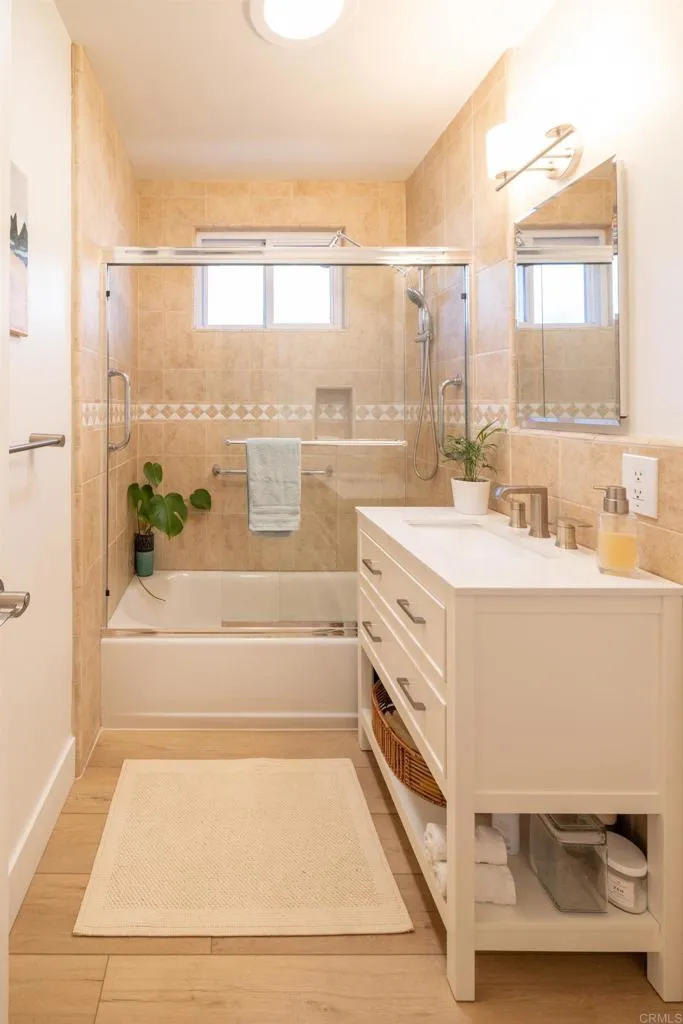 https://cdn.realtyfeed.com/cdn/127/306728060/ae1dbb3b98104508a12ff755aa3b20db.webp