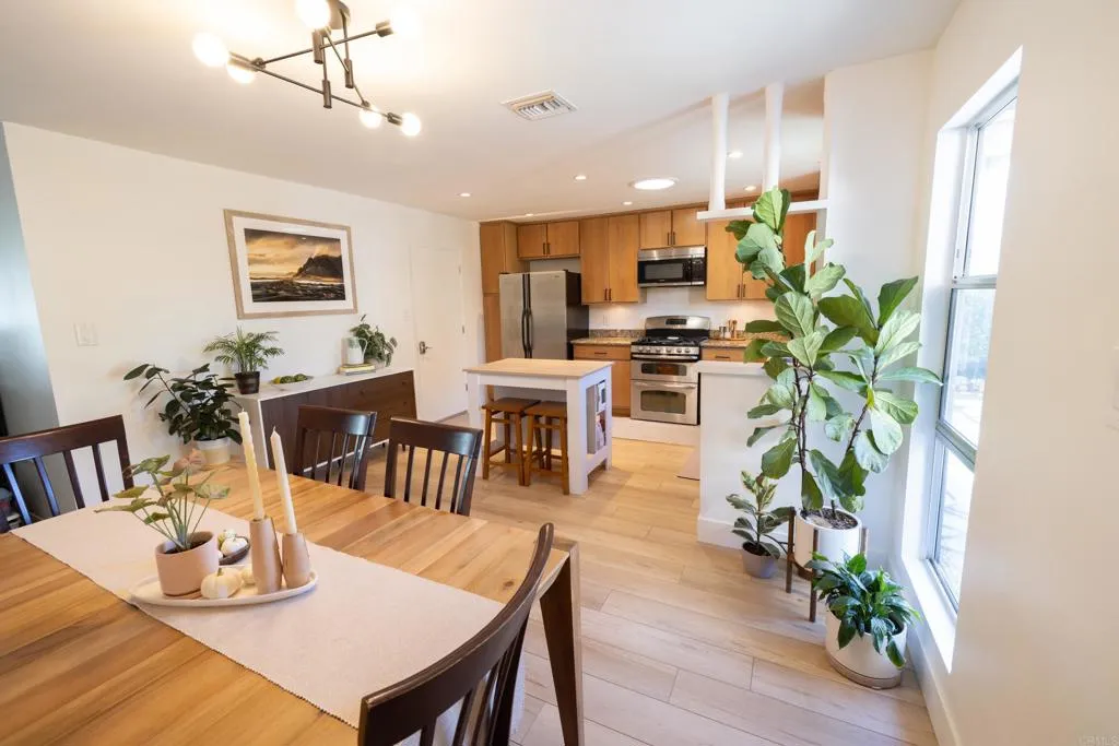 https://cdn.realtyfeed.com/cdn/127/306728060/c0790191e445d6be335439fba5e8c2cc.webp