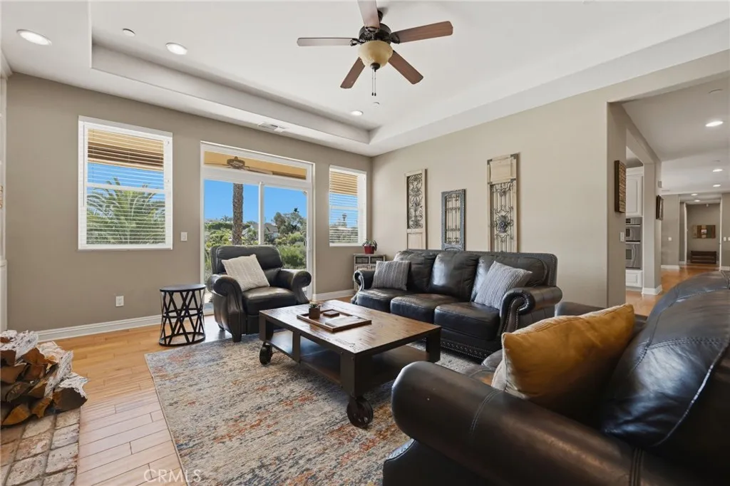 https://cdn.realtyfeed.com/cdn/127/306728087/212bfbe6b74a0e011205fdf1f629e2d3.webp