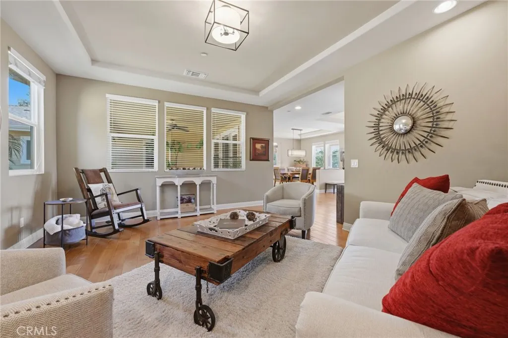 https://cdn.realtyfeed.com/cdn/127/306728087/77221e7c711c03ca7c8055b4886f5c5c.webp