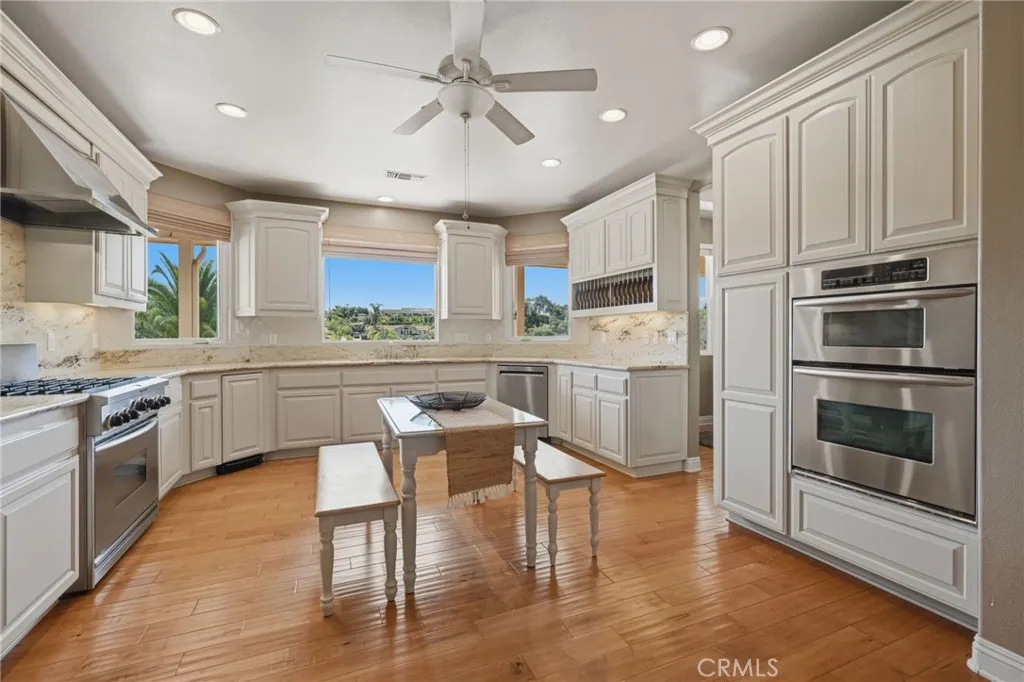 https://cdn.realtyfeed.com/cdn/127/306728087/95a3eb631f1302844a8f1ddc8231db01.webp