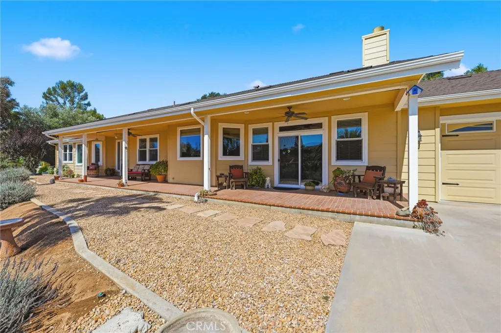 https://cdn.realtyfeed.com/cdn/127/306728087/bc4f3a6e4f004cb8a32480016605323a.webp